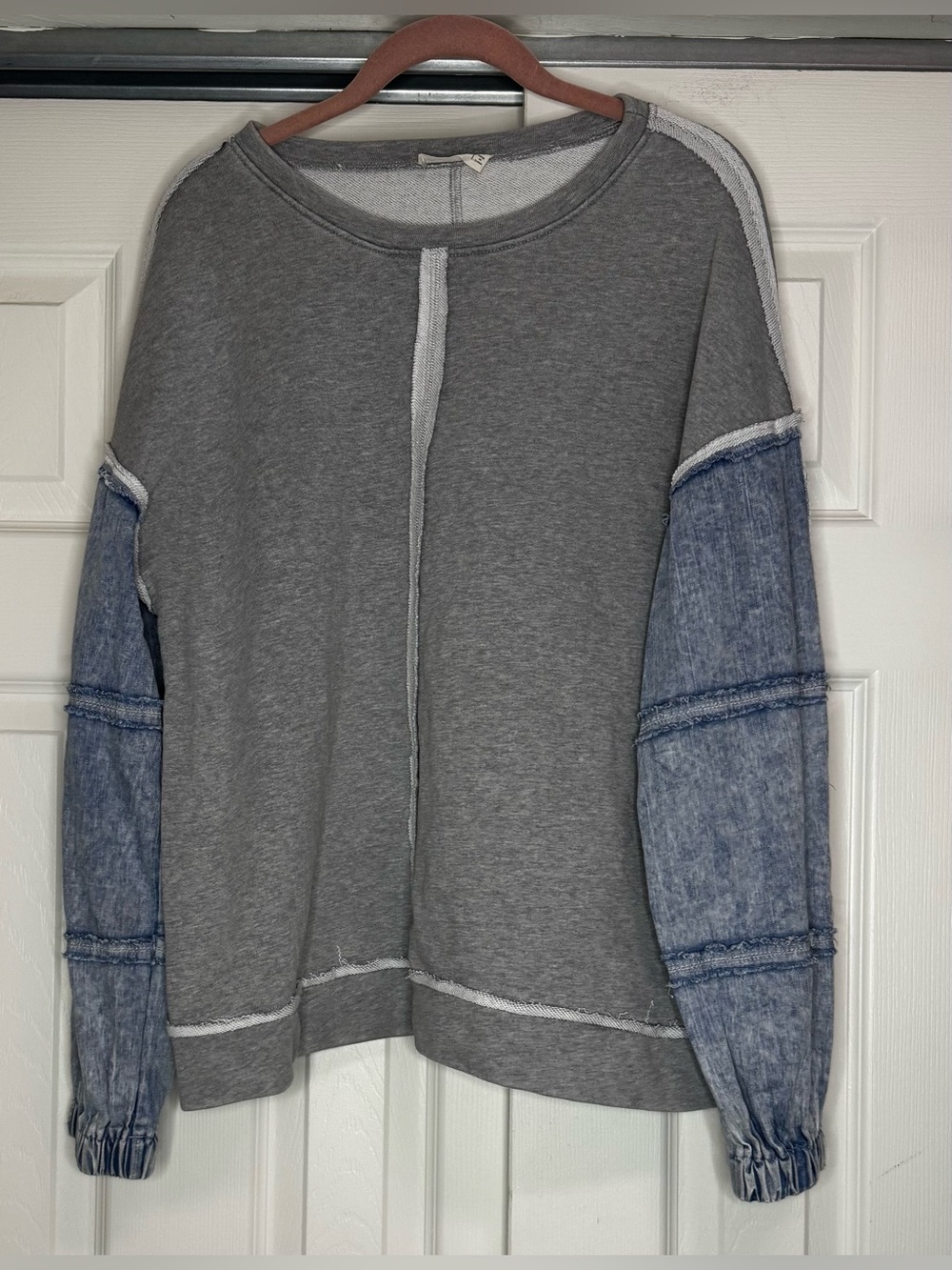 New In Gray with Washed Denim Sleeves Crewneck Pullover - Size M - Picture 2 of 5